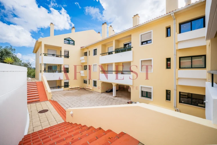 Apartamento T2 para Venda em Rio de Mouro Foto 80