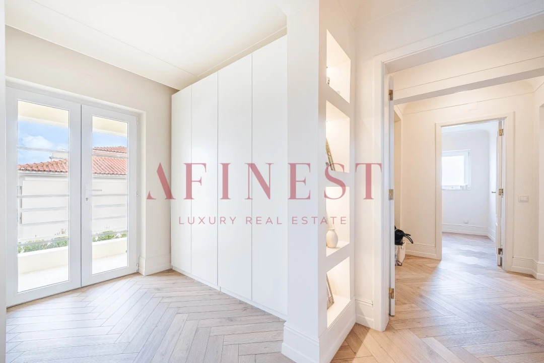 Moradia T5 para Arrendamento em Santa Maria e São Miguel, São Martinho, São Pedro Penaferrim Foto 53