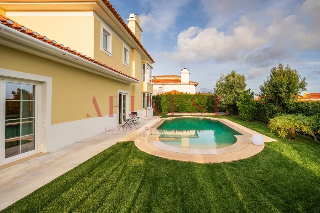 Moradia T5 para Arrendamento em Santa Maria e São Miguel, São Martinho, São Pedro Penaferrim Foto 96