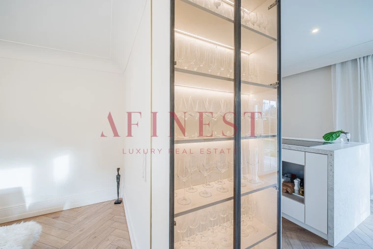 Moradia T5 para Arrendamento em Santa Maria e São Miguel, São Martinho, São Pedro Penaferrim Foto 24