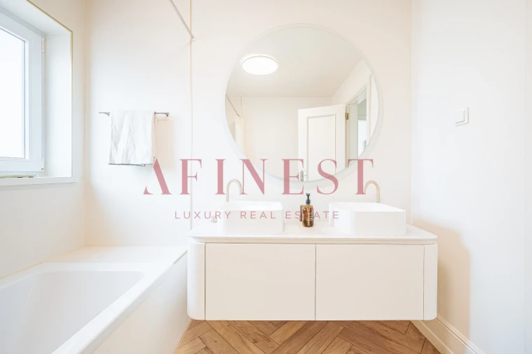 Moradia T5 para Arrendamento em Santa Maria e São Miguel, São Martinho, São Pedro Penaferrim Foto 45