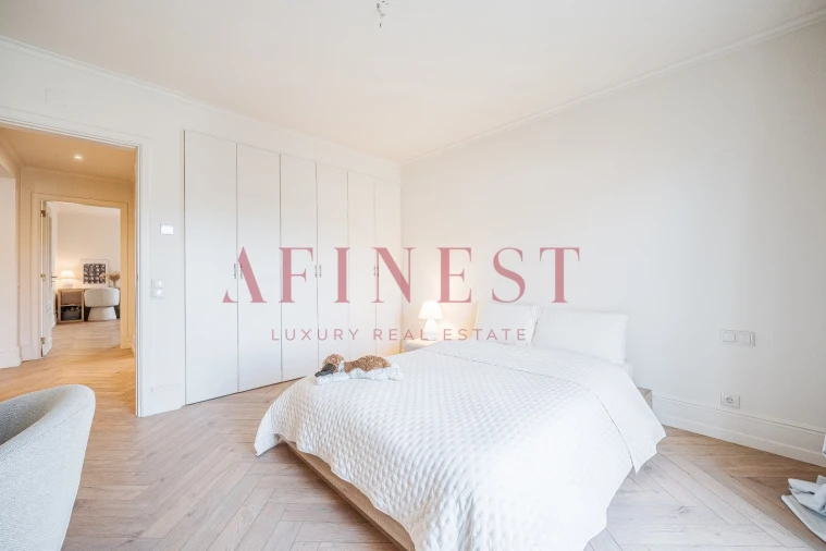 Moradia T5 para Arrendamento em Santa Maria e São Miguel, São Martinho, São Pedro Penaferrim Foto 50