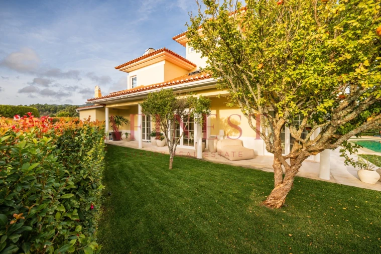 Moradia T5 para Arrendamento em Santa Maria e São Miguel, São Martinho, São Pedro Penaferrim Foto 97