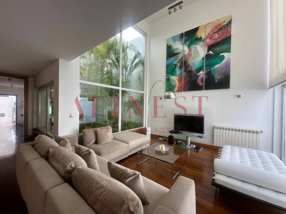 Moradia T4 para Arrendamento em Carcavelos e Parede Foto 1