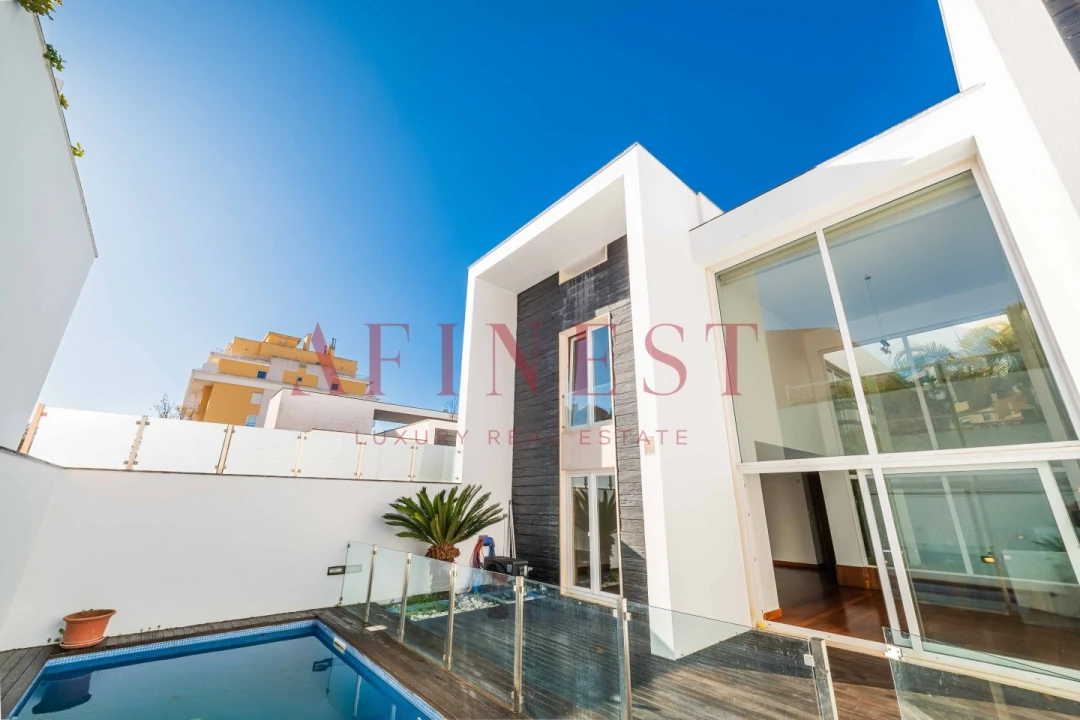 Moradia T4 para Arrendamento em Carcavelos e Parede Foto 3