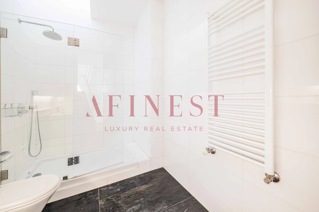 Moradia T4 para Arrendamento em Carcavelos e Parede Foto 51