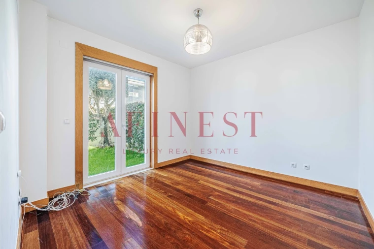 Moradia T4 para Arrendamento em Carcavelos e Parede Foto 8