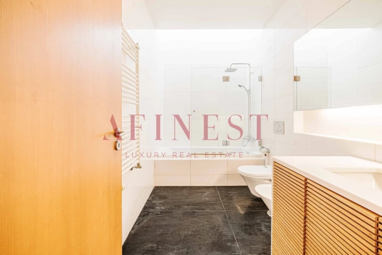 Moradia T4 para Arrendamento em Carcavelos e Parede Foto 31