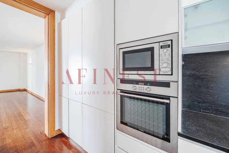 Moradia T4 para Arrendamento em Carcavelos e Parede Foto 41