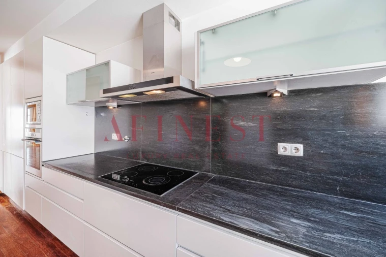 Moradia T4 para Arrendamento em Carcavelos e Parede Foto 43