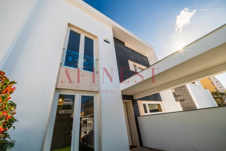 Moradia T4 para Arrendamento em Carcavelos e Parede Foto 69