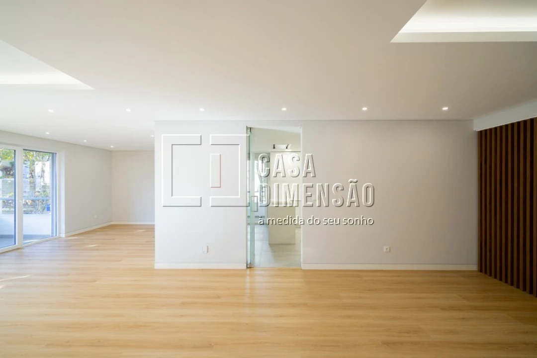 Apartamento T3 para Venda em Carcavelos e Parede Foto 15