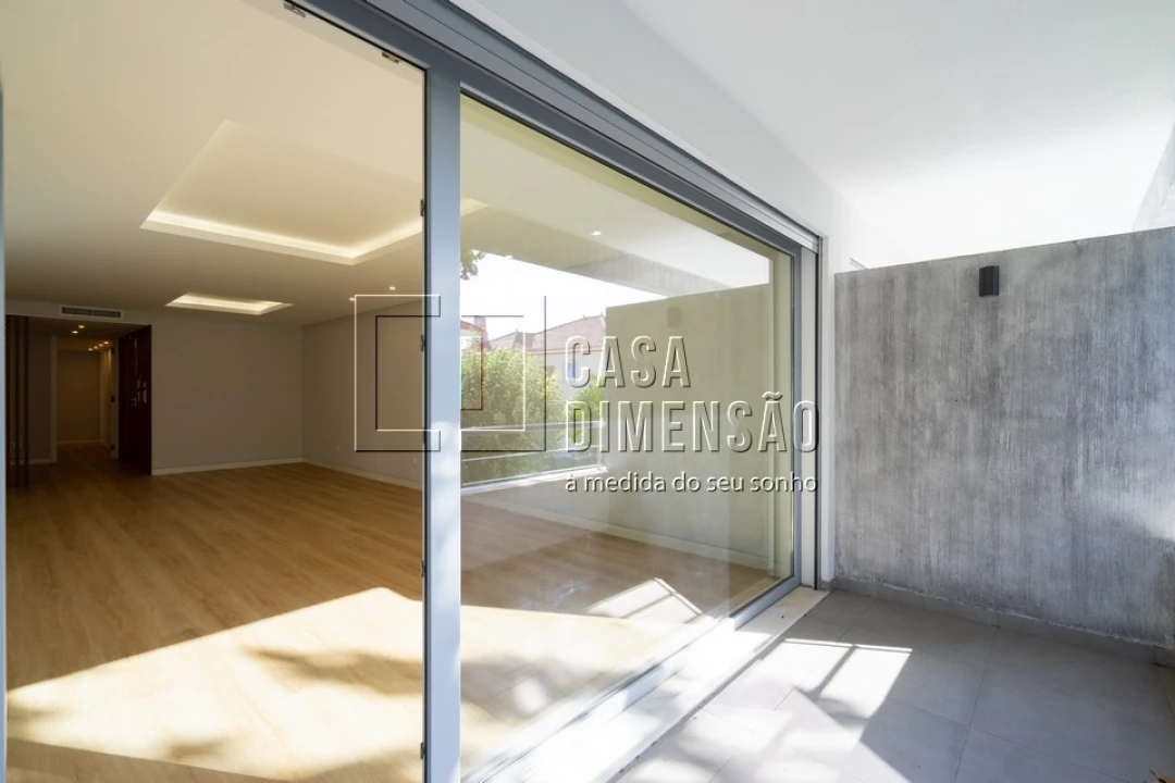 Apartamento T3 para Venda em Carcavelos e Parede Foto 19