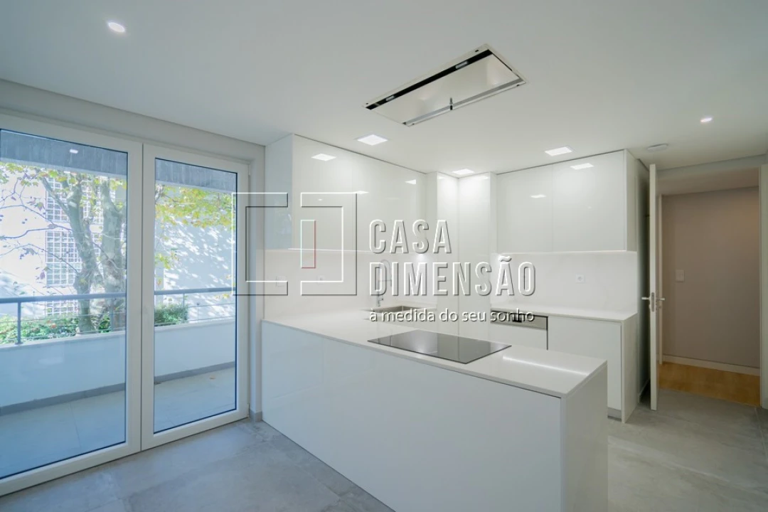 Apartamento T3 para Venda em Carcavelos e Parede Foto 23
