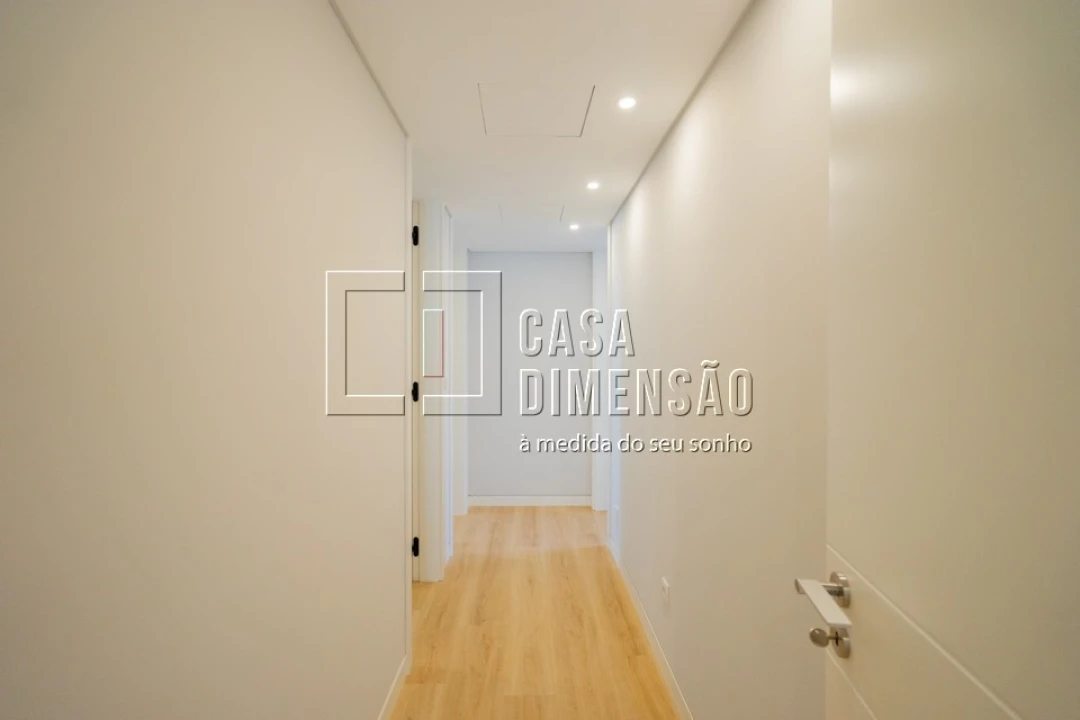 Apartamento T3 para Venda em Carcavelos e Parede Foto 40