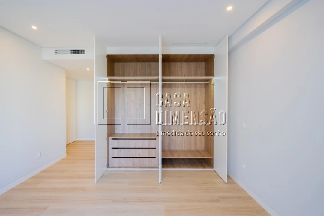 Apartamento T3 para Venda em Carcavelos e Parede Foto 69