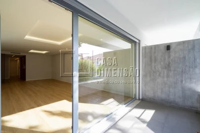 Apartamento T3 para Venda em Carcavelos e Parede