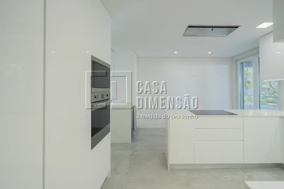 Apartamento T3 para Venda em Carcavelos e Parede