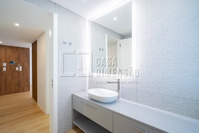 Apartamento T3 para Venda em Carcavelos e Parede