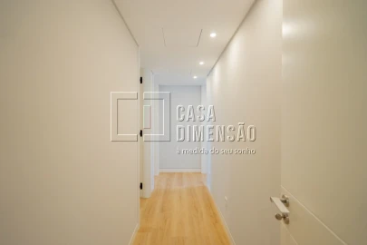 Apartamento T3 para Venda em Carcavelos e Parede
