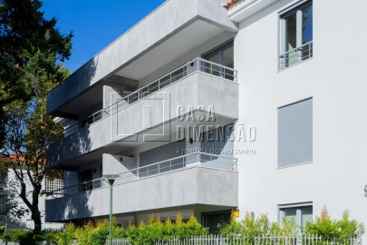 Apartamento T3 para Venda em Carcavelos e Parede