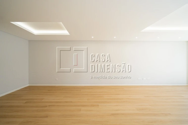 Apartamento T3 para Venda em Carcavelos e Parede Foto 7