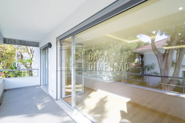 Apartamento T3 para Venda em Carcavelos e Parede Foto 20