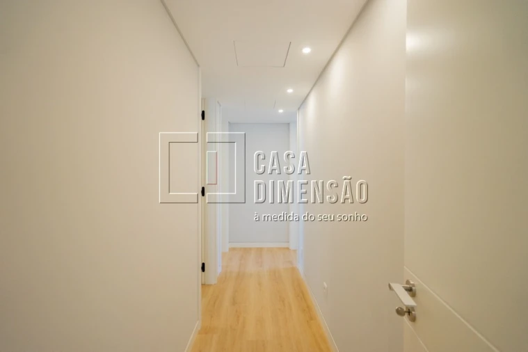 Apartamento T3 para Venda em Carcavelos e Parede Foto 40