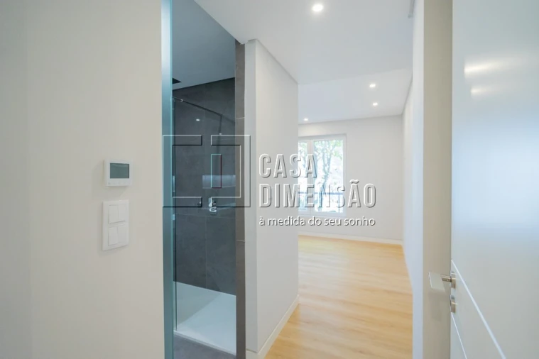 Apartamento T3 para Venda em Carcavelos e Parede Foto 41