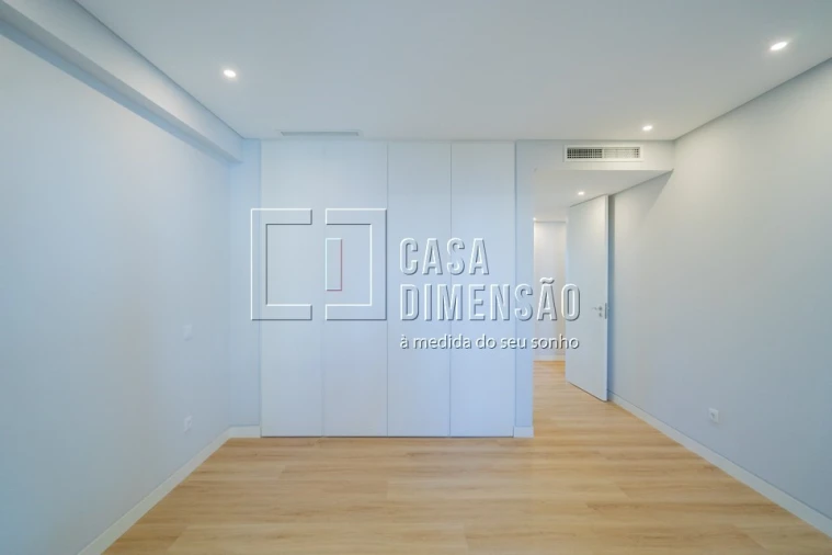 Apartamento T3 para Venda em Carcavelos e Parede Foto 55