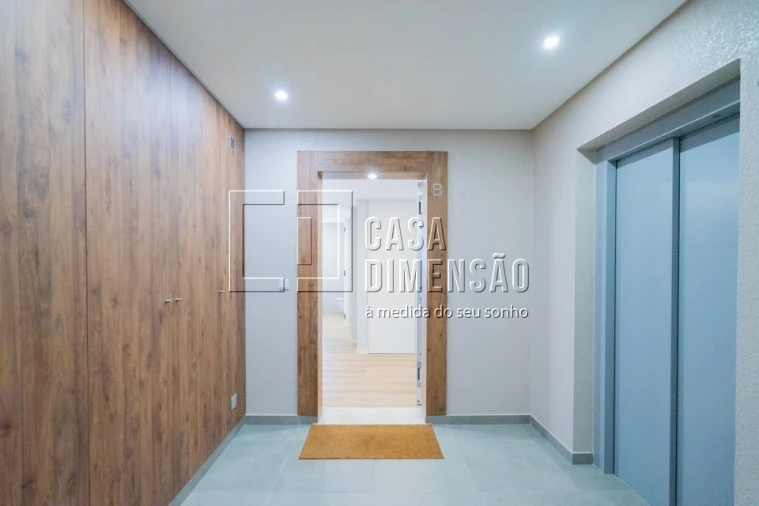 Apartamento T3 para Venda em Carcavelos e Parede Foto 77