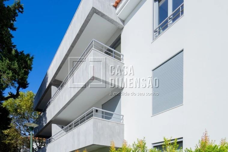 Apartamento T3 para Venda em Carcavelos e Parede Foto 93