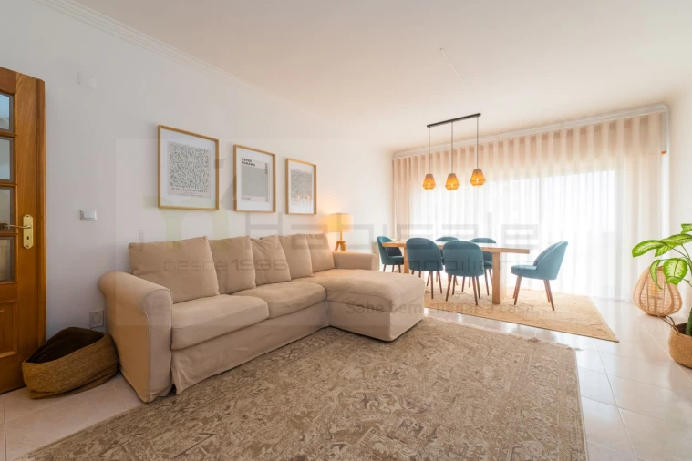 Apartamento T4 para Venda em Póvoa de Santa Iria e Forte da Casa Foto 4