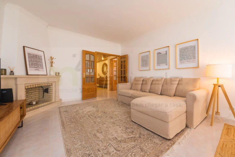 Apartamento T4 para Venda em Póvoa de Santa Iria e Forte da Casa Foto 5