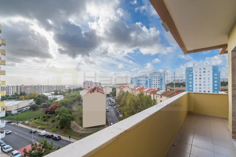 Apartamento T4 para Venda em Póvoa de Santa Iria e Forte da Casa Foto 9