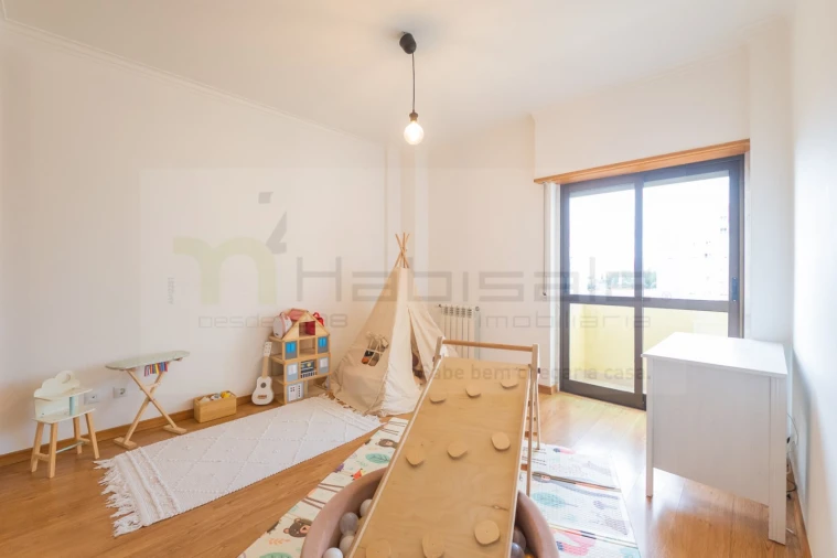 Apartamento T4 para Venda em Póvoa de Santa Iria e Forte da Casa Foto 20