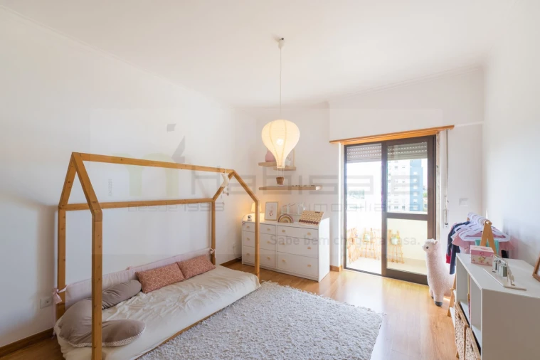 Apartamento T4 para Venda em Póvoa de Santa Iria e Forte da Casa Foto 23