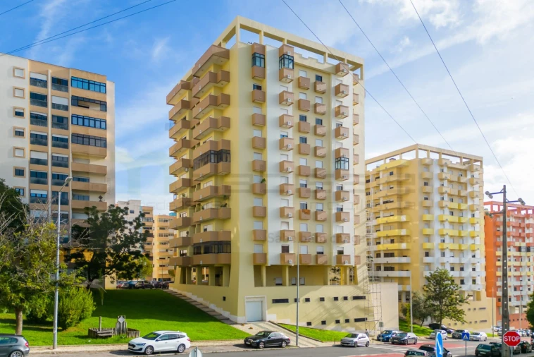 Apartamento T4 para Venda em Póvoa de Santa Iria e Forte da Casa Foto 35