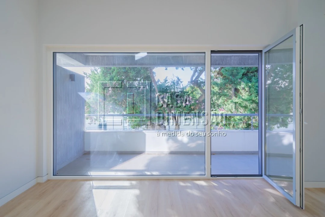 Apartamento T3 para Venda em Carcavelos e Parede Foto 20