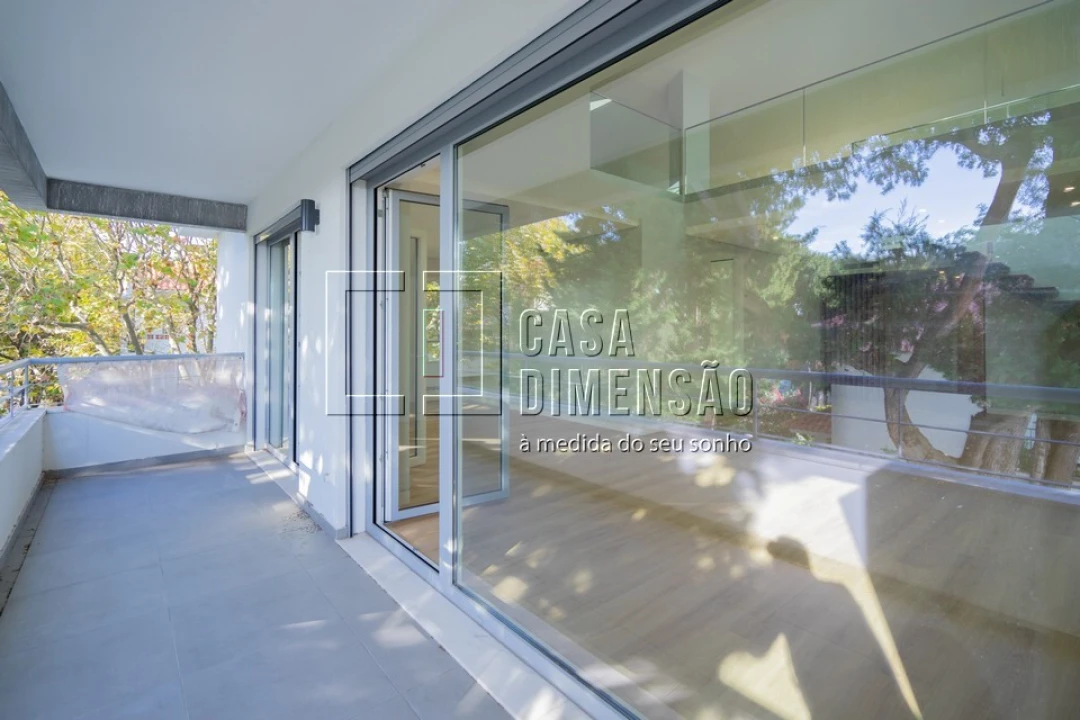 Apartamento T3 para Venda em Carcavelos e Parede Foto 21