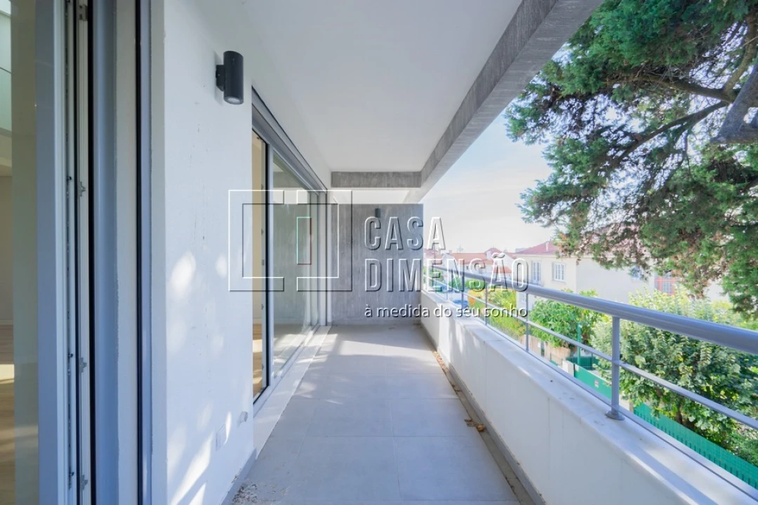 Apartamento T3 para Venda em Carcavelos e Parede Foto 23