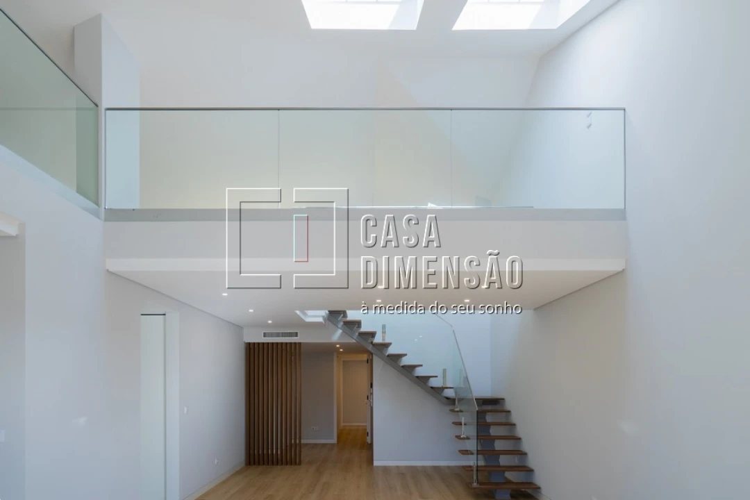 Apartamento T3 para Venda em Carcavelos e Parede Foto 25