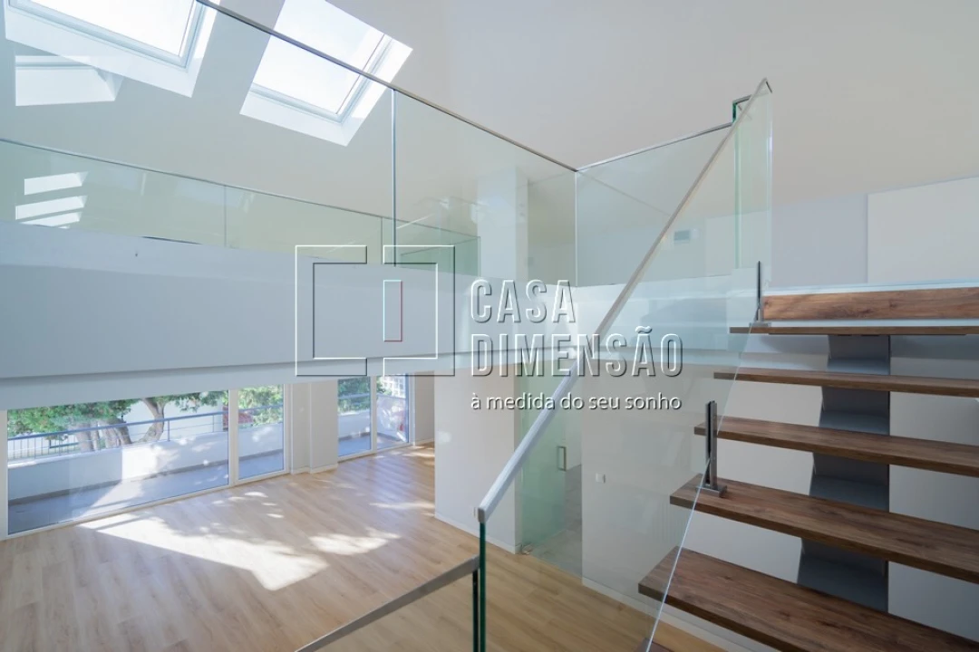 Apartamento T3 para Venda em Carcavelos e Parede Foto 28