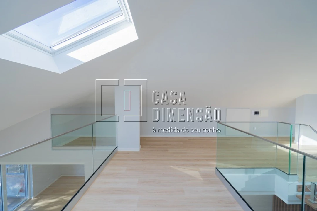 Apartamento T3 para Venda em Carcavelos e Parede Foto 30