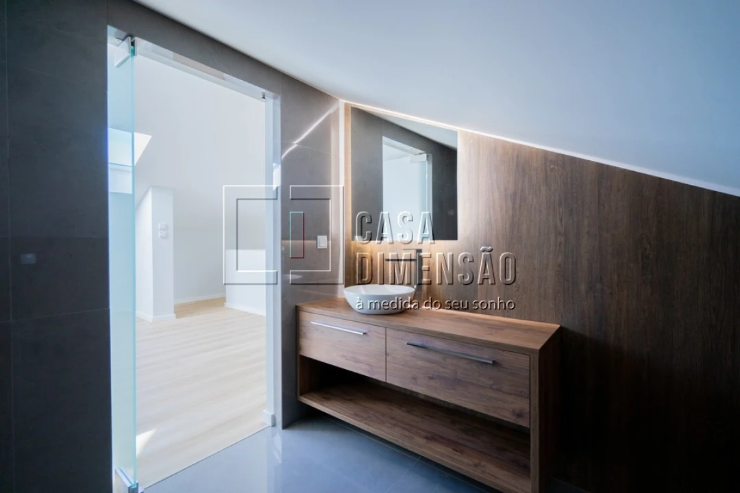 Apartamento T3 para Venda em Carcavelos e Parede Foto 48