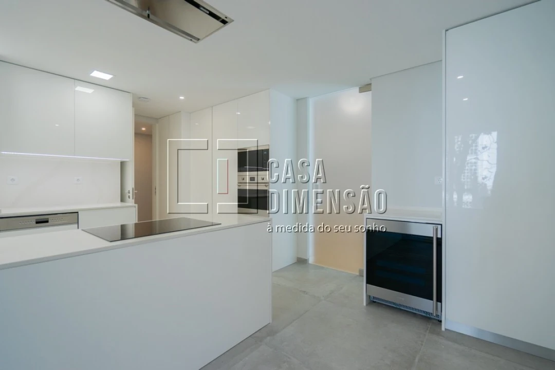 Apartamento T3 para Venda em Carcavelos e Parede Foto 53