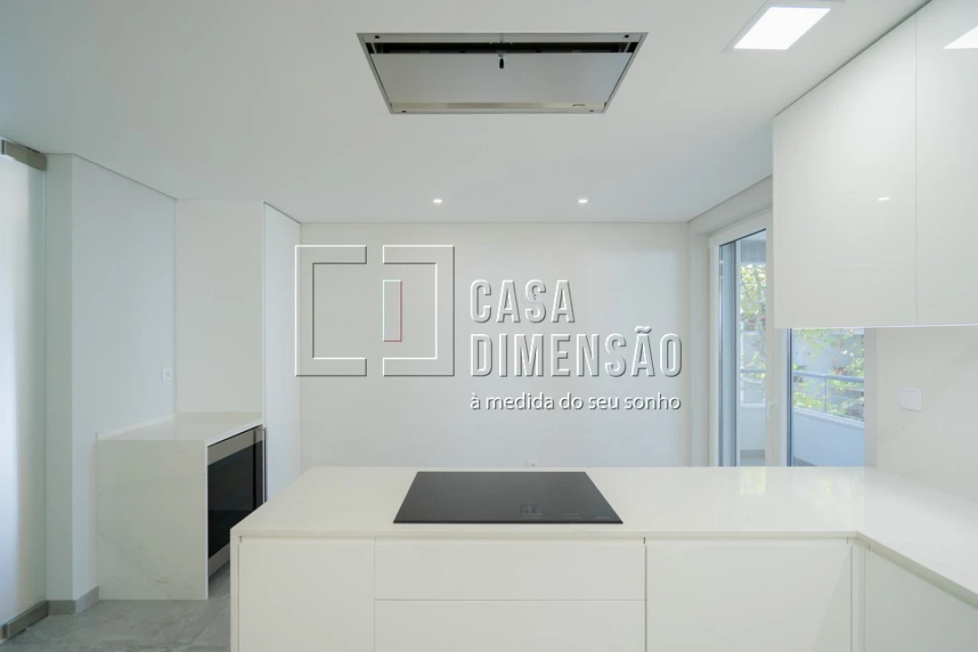 Apartamento T3 para Venda em Carcavelos e Parede Foto 63