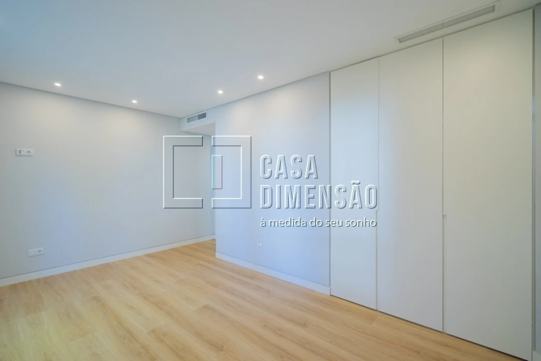 Apartamento T3 para Venda em Carcavelos e Parede Foto 72