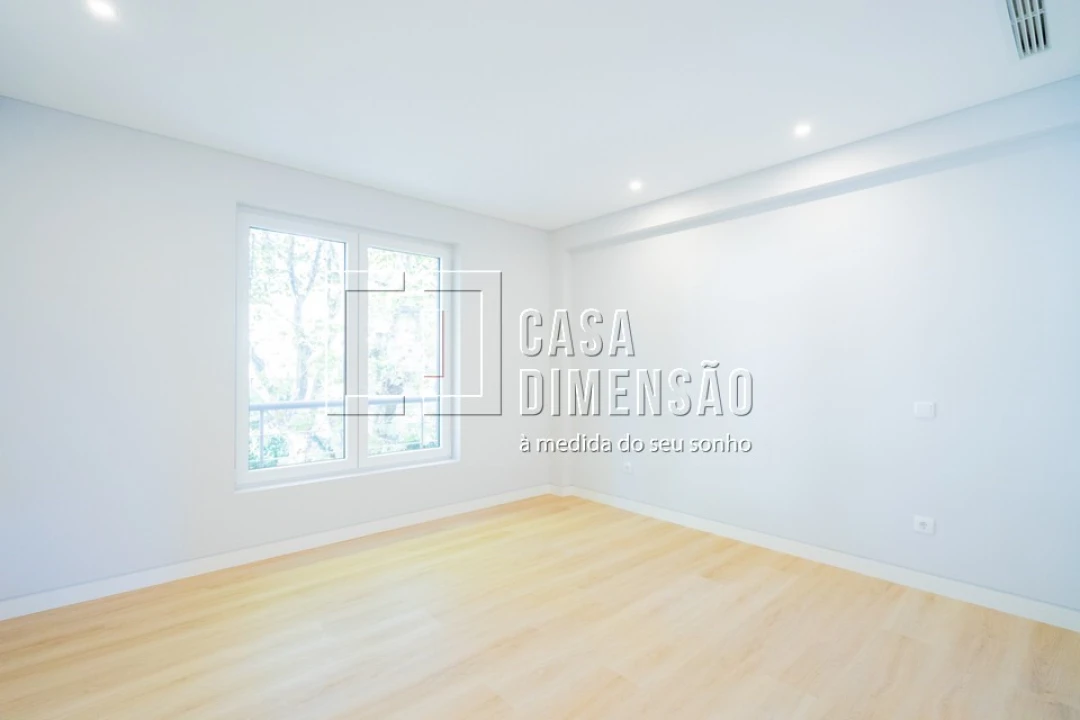 Apartamento T3 para Venda em Carcavelos e Parede Foto 80