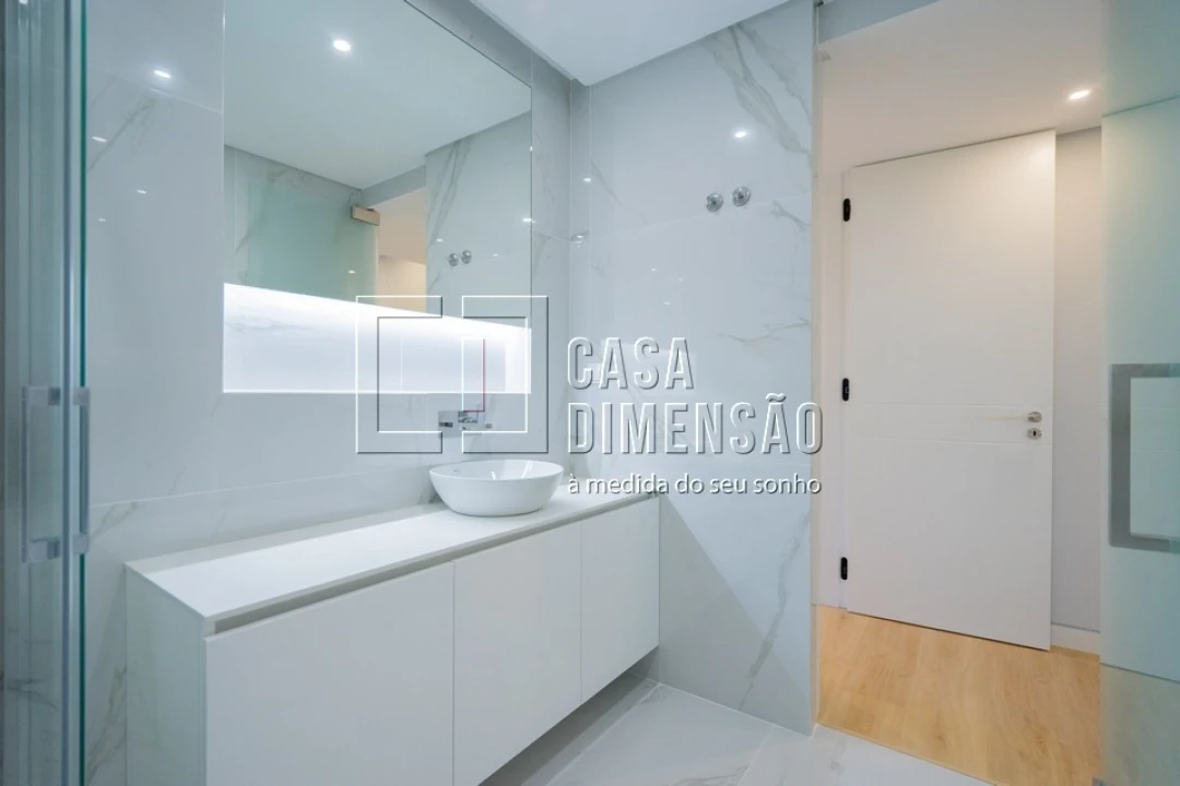 Apartamento T3 para Venda em Carcavelos e Parede Foto 89